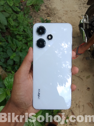 Infinix Hot 30 Play